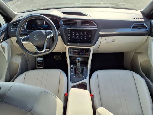 Certified 2023 Volkswagen Tiguan SE R-Line image 10