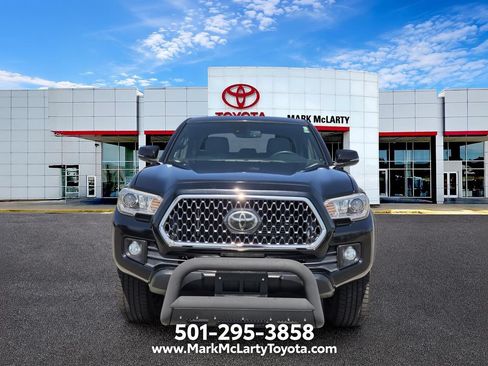 Used 2019 Toyota Tacoma TRD Off-Road AWD/4WD image 8