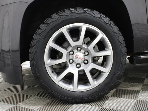 Used 2017 GMC Yukon XL Denali w/ Open Road Package image 43