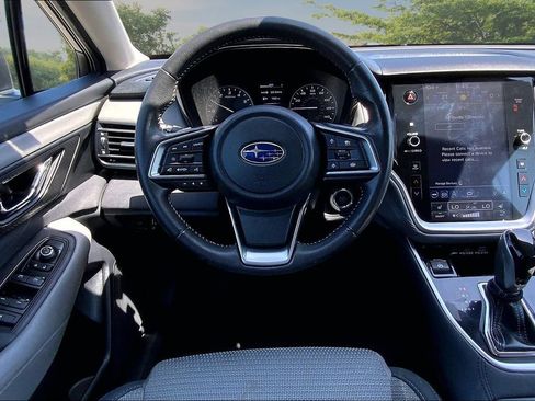 Used 2024 Subaru Outback Premium AWD/4WD image 8