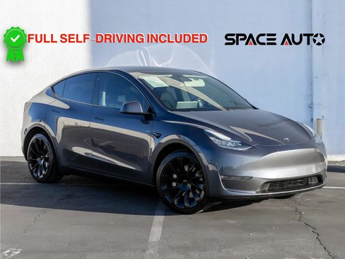 Used 2020 Tesla Model Y Long Range AWD/4WD image 1