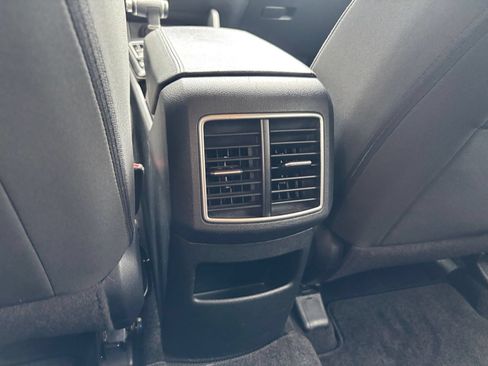 Used 2025 Kia Sportage LX AWD/4WD image 22