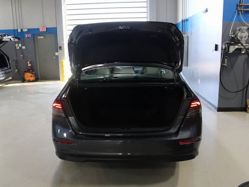 Certified 2024 Honda Accord EX image 39