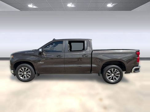Used 2021 Chevrolet Silverado 1500 LT w/ Texas Edition Plus image 2