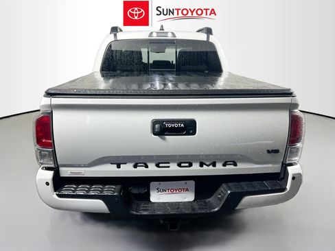 Used 2023 Toyota Tacoma TRD Off-Road image 5