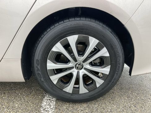 Certified 2022 Toyota Prius Prime LE image 19