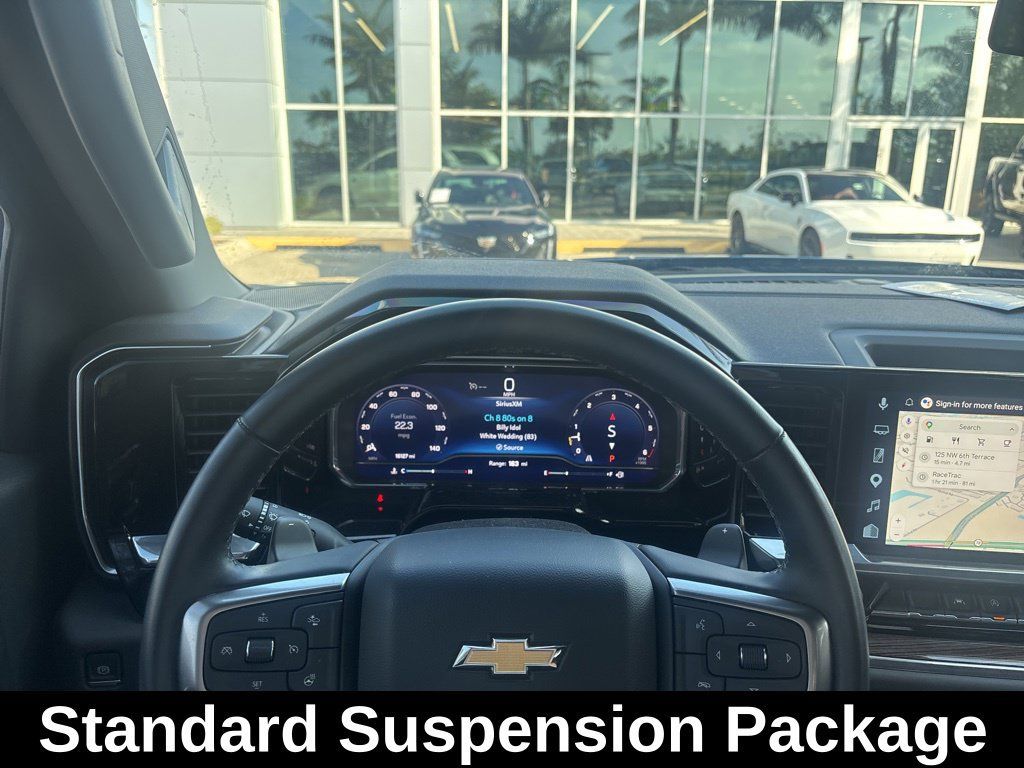 Used 2024 Chevrolet Silverado 1500 LT RWD image 9