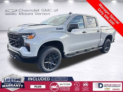 New 2026 Chevrolet Silverado 1500 Custom Trail Boss w/ Dark Appearance Package