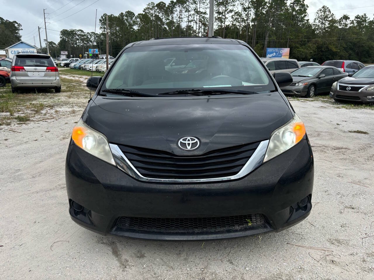 Used 2012 Toyota Sienna LE w/ Towing Pkg AWD/4WD image 10