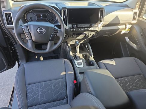 New 2026 Nissan Frontier SV w/ SV Convenience Package AWD/4WD image 4
