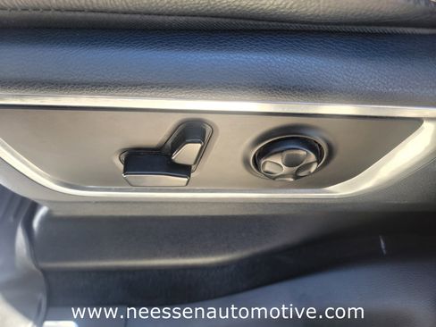 Used 2022 RAM 1500 Limited image 15