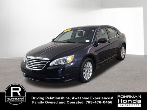 Used 2012 Chrysler 200 Touring FWD image 10