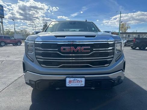 Used 2025 GMC Sierra 1500 SLT AWD/4WD image 3