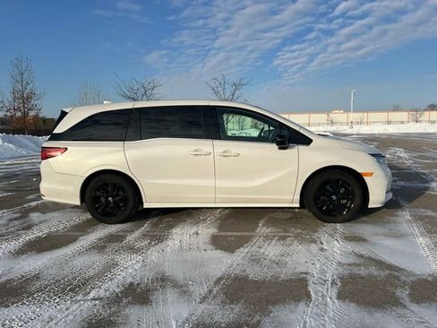Used 2023 Honda Odyssey Sport image 10