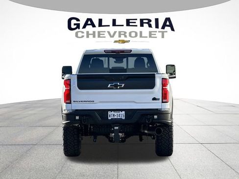 Certified 2025 Chevrolet Silverado 2500 ZR2 w/ ZR2 Bison Edition image 6