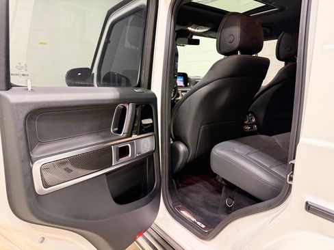 Used 2022 Mercedes-Benz G 63 AMG 4MATIC w/ AMG Performance Package image 40