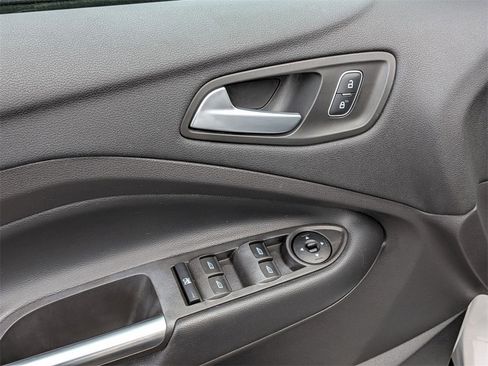 Used 2018 Ford Escape SEL image 11