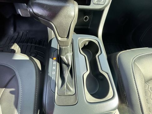 Used 2020 Chevrolet Colorado Z71 image 54