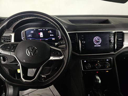 Used 2023 Volkswagen Atlas Cross Sport SE AWD/4WD image 8