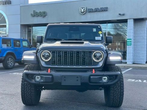 New 2026 Jeep Gladiator Mojave image 9