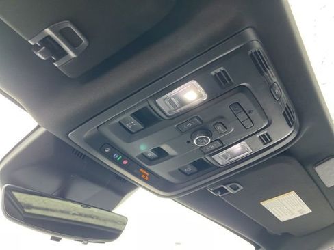 Used 2021 Cadillac Escalade ESV Sport image 22