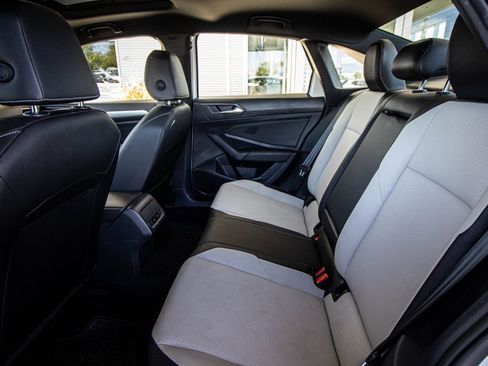 Used 2021 Volkswagen Jetta R-Line image 24