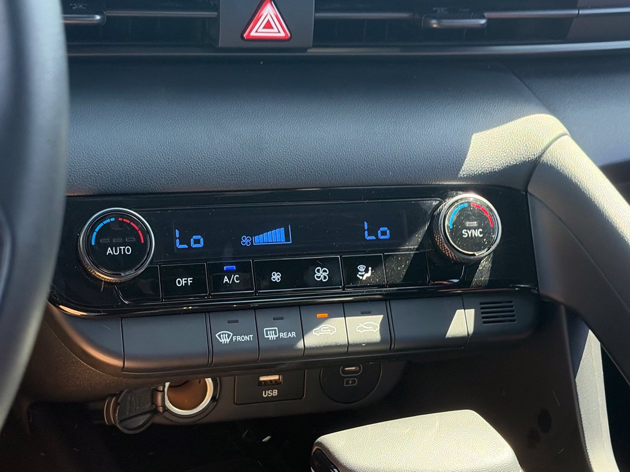 Used 2026 Hyundai Elantra Sport FWD image 9