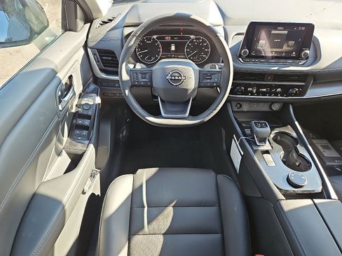 New 2026 Nissan Rogue SV image 9