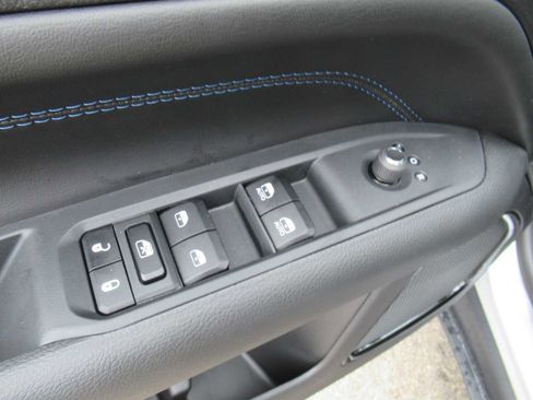 New 2026 Jeep Compass Altitude image 18