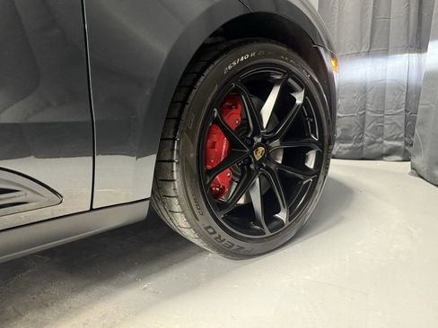 Used 2025 Porsche Macan GTS image 15