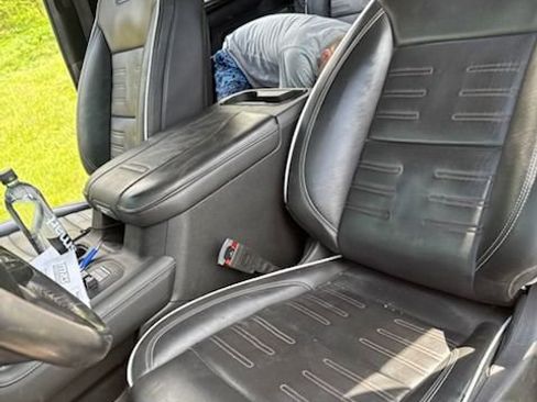 Used 2024 GMC Sierra 2500 AT4X image 16