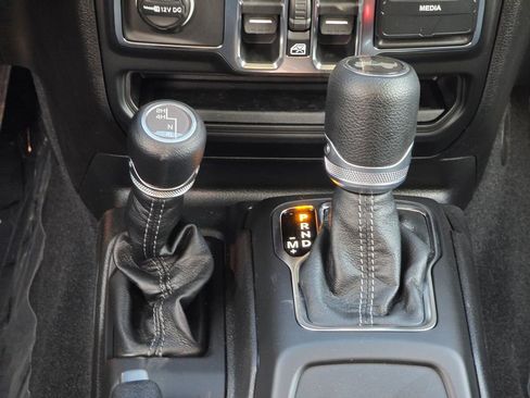 New 2026 Jeep Wrangler Unlimited Sport AWD/4WD image 30
