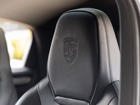 Certified 2023 Porsche Cayenne S AWD/4WD image 27