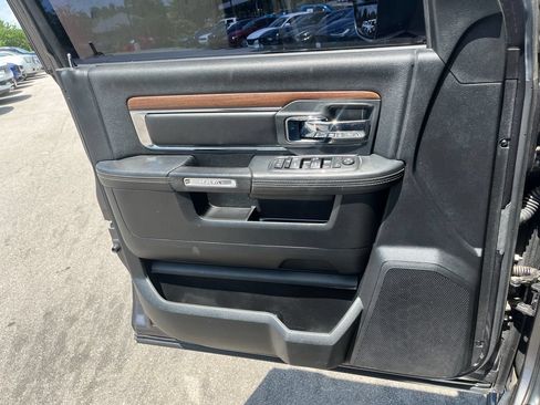 Used 2014 RAM 2500 Laramie w/ Cold Weather Group AWD/4WD image 11