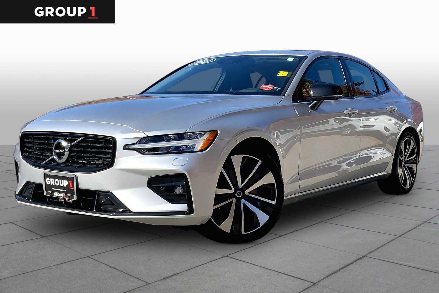 Used 2022 Volvo S60 B5 Momentum w/ Premium Package AWD/4WD image 1