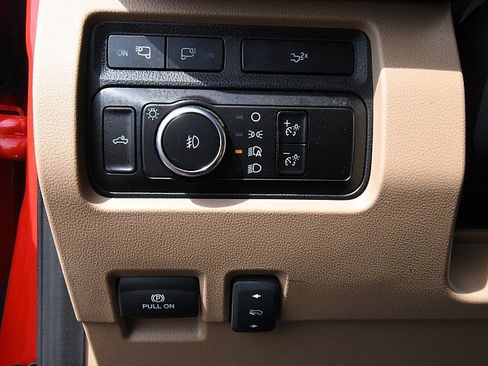 Used 2023 Ford F250 Lariat w/ Lariat Ultimate Package AWD/4WD image 14