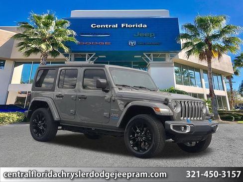 Used 2022 Jeep Wrangler Unlimited Sahara AWD/4WD image 1