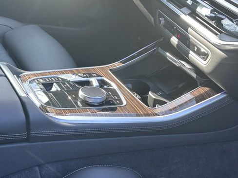 Used 2026 BMW X5 xDrive40i w/ M Sport Package image 5