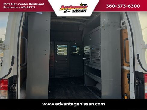 Used 2019 Nissan NV 2500 SV RWD image 18