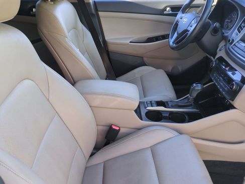 Used 2016 Hyundai Tucson Limited image 19