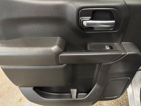 Used 2022 Chevrolet Silverado 1500 LT AWD/4WD image 20