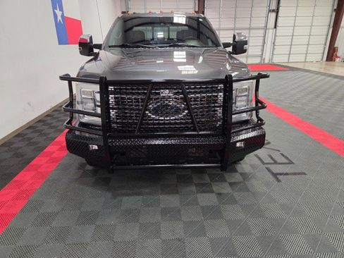 Used 2017 Ford F250 Platinum image 5