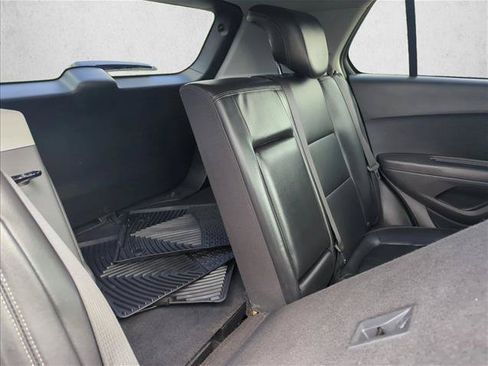 Used 2018 Chevrolet Trax Premier w/ Midnight Edition FWD image 25