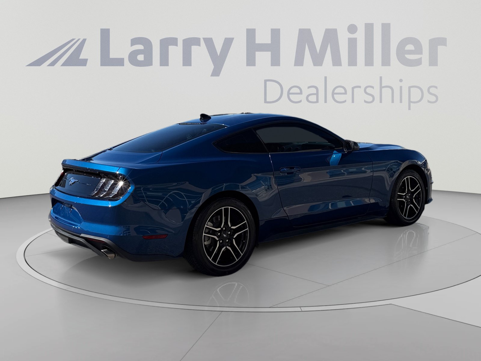 Used 2022 Ford Mustang Coupe w/ Equipment Group 101A RWD image 5
