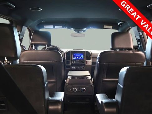 Used 2021 Ford Expedition XLT image 13
