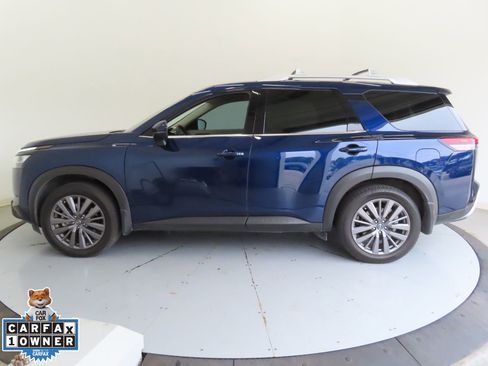 Used 2023 Nissan Pathfinder SL w/ SL Premium Package FWD image 7