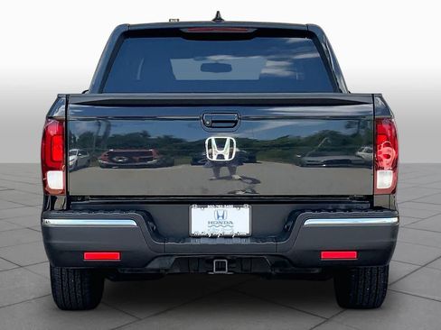 Used 2017 Honda Ridgeline RTL-T image 5