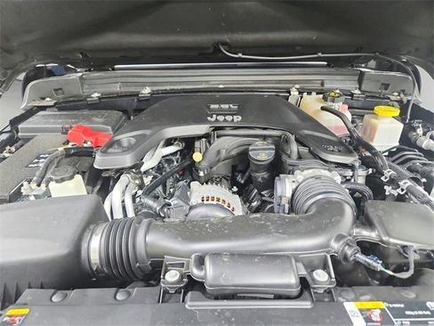 Used 2021 Jeep Gladiator Mojave image 17