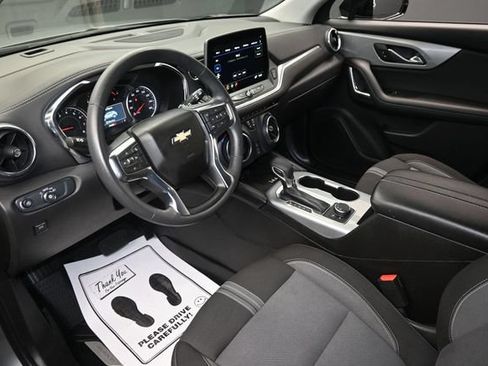 Used 2024 Chevrolet Blazer LT w/ Convenience Package FWD image 18
