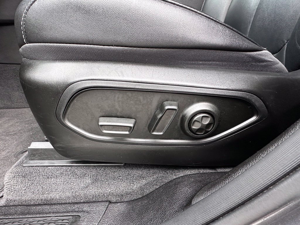 Used 2022 Jeep Grand Cherokee L Limited AWD/4WD image 20